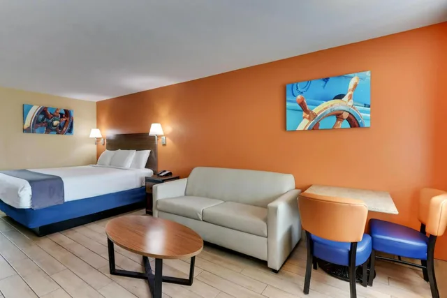 غرفة بسرير كينج، Captain Apos S Quarters Inn 4/8