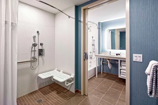 1 Bedroom, Kids Suite, King Bed, 3 Bunk Beds, Sofa, Accessible، Anaheim Suites Hotel 5/6