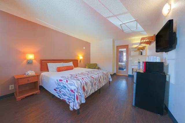 غرفة بسرير كينج، Budget Inn Gladstone By OYO - Portland/Clackamas 4/9