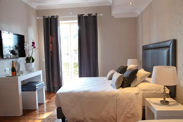 غرفة ثلاثية بسرير مزدوج وسرير فردي، La Villetta Suite 1/5