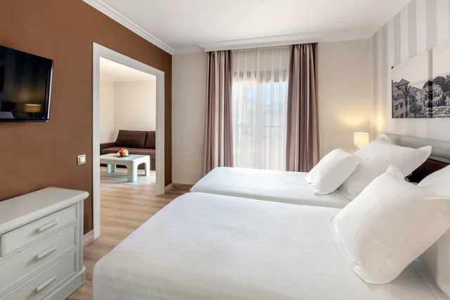 جناح جونيور، Barcelo Isla Canela 1/8