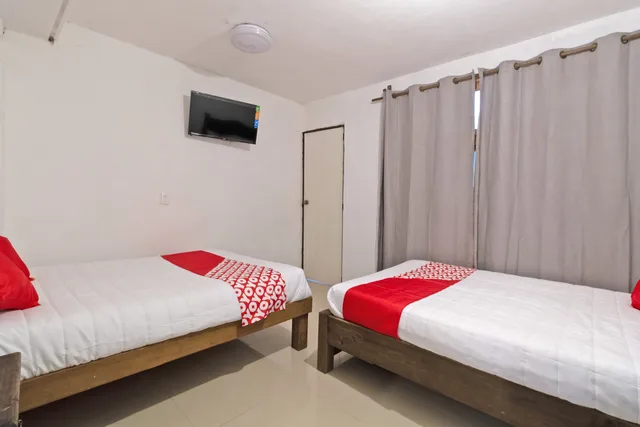 غرفة قياسية بسريرين، OYO Hotel Punta Guadalupe, San Cristobal de las Casas 1/6