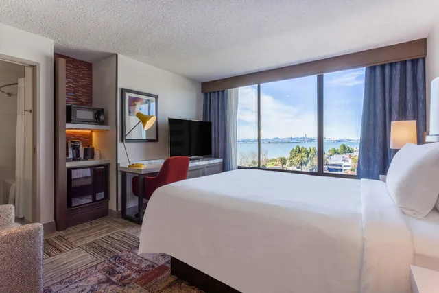 Room, Queen Bed, Bay View، Hilton Garden Inn San Francisco/Oakland Bay Bridge 1/4