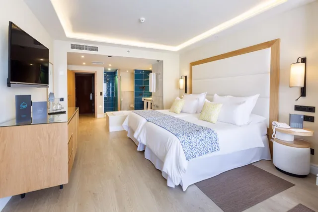 Deluxe 2+1، Gran Tacande Wellness and Relax Costa Adeje 1/2