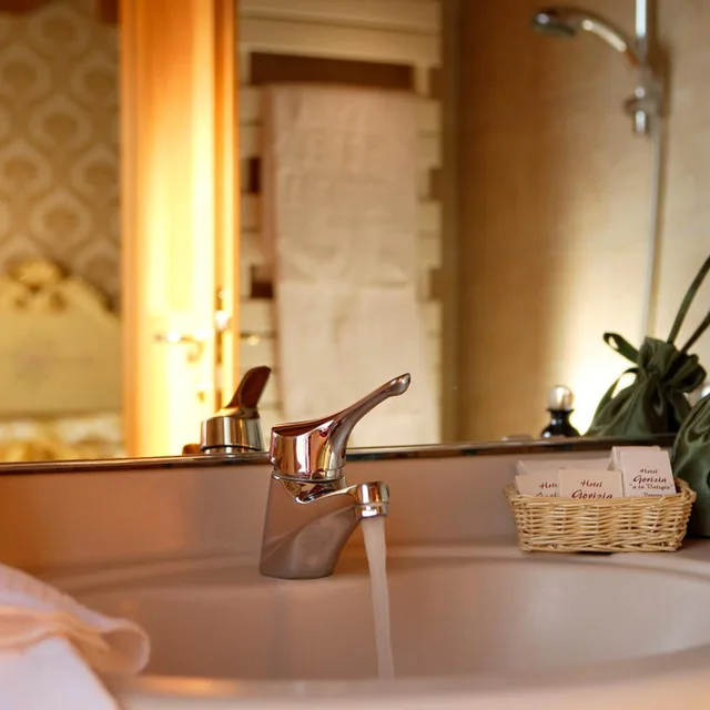 غرفة بسرير مزدوج بإطلالة، Hotel Gorizia A La Valigia 6/6