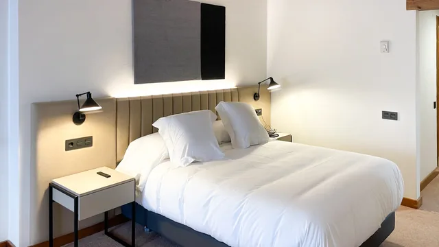 غرفة قياسية ثلاثية، 4US RIOJA WINE HOTEL 1/2