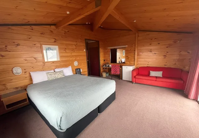 غرفة بسرير كينج، Skotel Alpine Resort 3/5