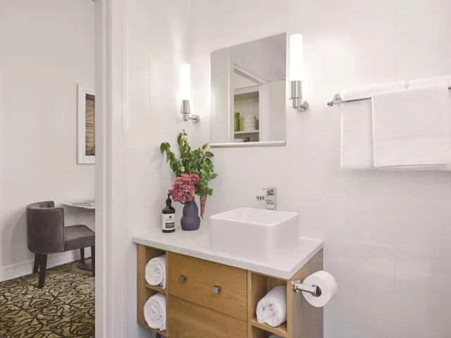 غرفة بسرير مزدوج بإطلالة على النهر، Rendezvous Hotel Melbourne 7/7
