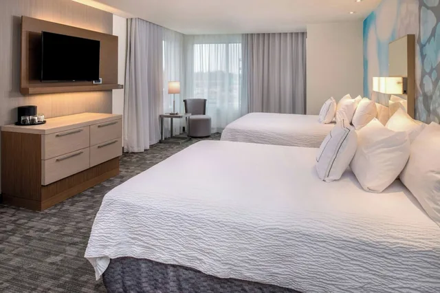 جناح بسريرين كوين مع أريكة، Courtyard By Marriott Detroit Farmington 2/6
