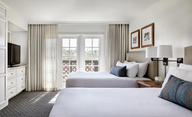 Suite, 2 Queen Beds, Golf Course View, Sofa، Arizona Grand Resort and Spa 2/3