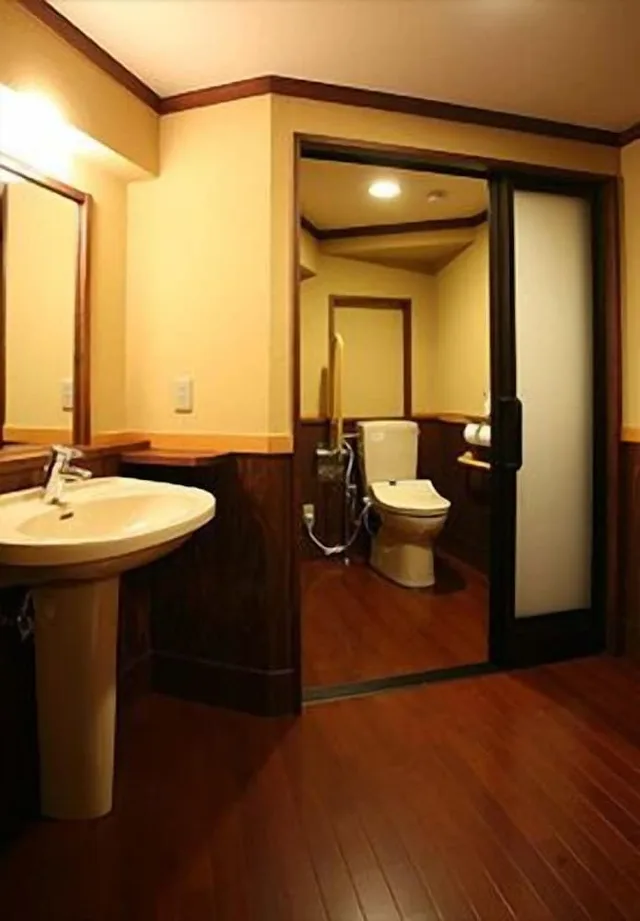 Japanese Western, Twin Beds, 2 Futon Beds, Mountain View, Outdoor Bath, East Wing, Fuji Lake Hotel 7/7