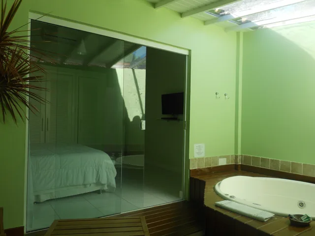 Flat, Hydromassage، Pousada dos Reis 4/4
