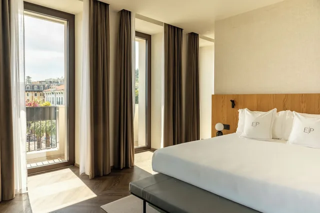 جناح جونيور بسرير كينج بإطلالة على البحر، Hotel Europa 1/10
