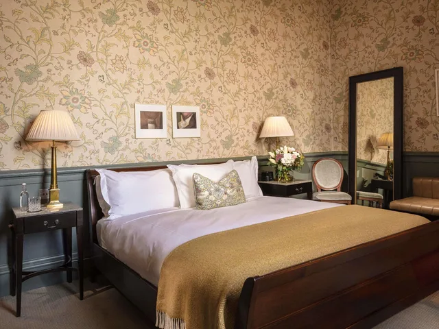 Stateroom, Signature, Fairmont, King Bed، Carton House a Fairmont Managed Hotel 6/7