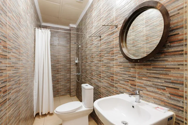 جناح بسرير كوين، RedDoorz Plus near Soekarno Hatta Airport 2 10/10