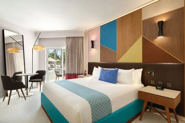 غرفة بريميوم بسرير كينج بإطلالة على الحديقة، Secrets La Romana Resort & Spa - Adults Only 1/3