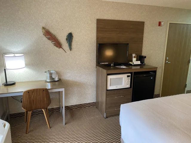 Traditional, 2 Queen Beds, Desert View, Red Sands Hotel 3/4