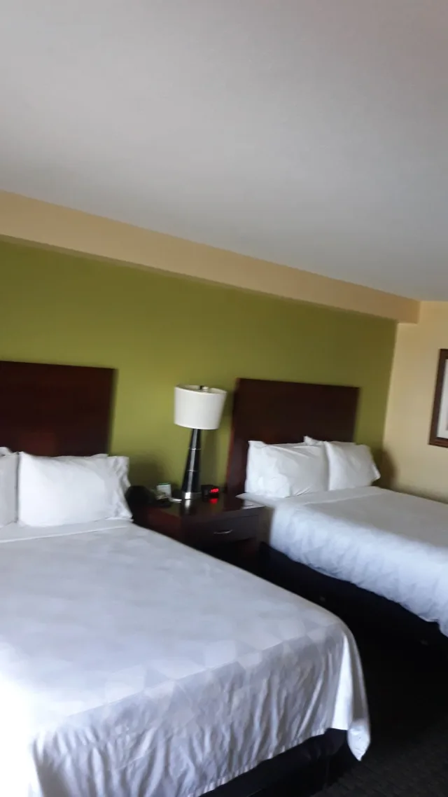غرفة بسريرين كوين لذوي الإعاقة، Holiday Inn Hotel And Suites Daytona Beach On the Ocean 7/8