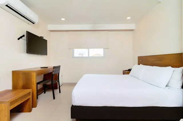 غرفة أساسية بغرفة نوم واحدة، Hotel Summer 2/3