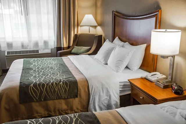 غرفة بسريرين كوين، Quality Inn & Suites Bradford, PA 1/3