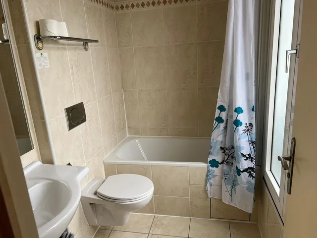 غرفة سوبيريور بسريرين منفصلين، 121 Hotel Paris 3/4