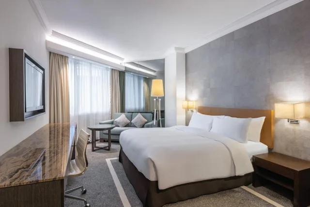 غرفة بريميير، Gateway Hotel 3/5