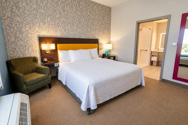 جناح استوديو بسرير كينج لذوي الإعاقة، Home2 Suites by Hilton Edinburg 1/6
