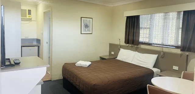 غرفة قياسية بسرير كوين، Sapphire City Motor Inn Inverell 6/10