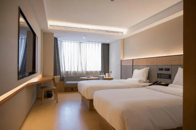 Standard, Ji Hotel (Shenzhen Shennan Avenue Huaqiang) 2/2