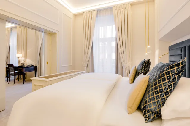 جناح بسرير كينج، Excelsior Hotel Ernst 7/10