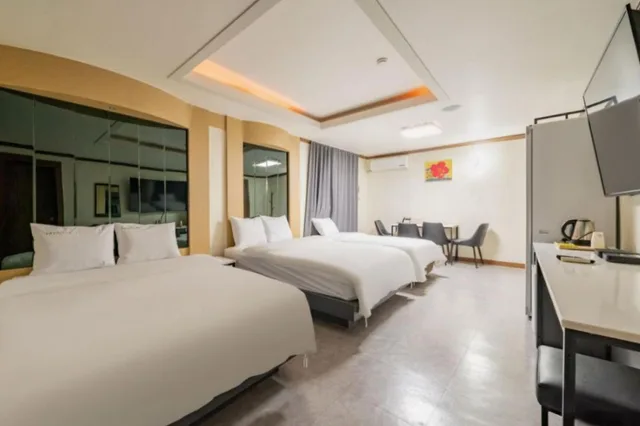 جناح عائلي، Donghae Gloria Tourist Hotel 2/2