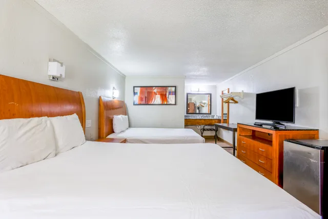 غرفة بسريرين كوين لغير المدخنين، Cozy Garden Inn By OYO Hwy 40 Richmond 2/6