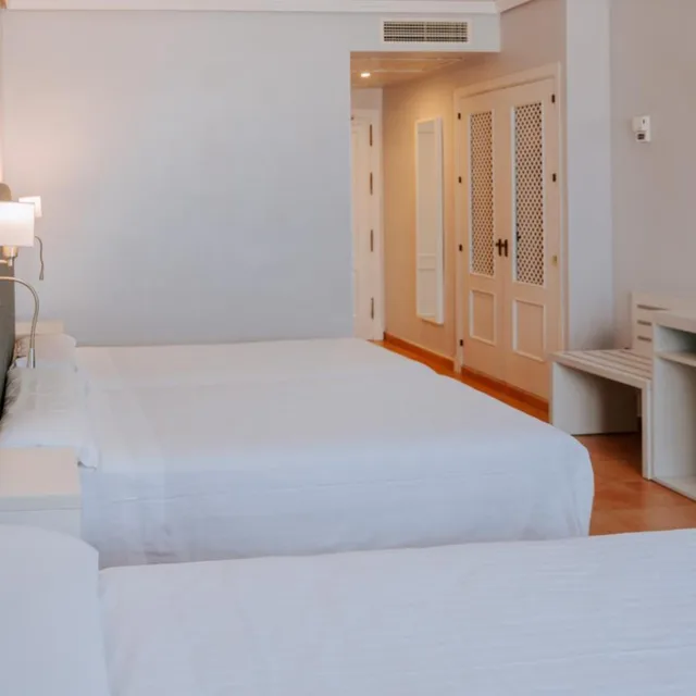 Triple Room 3AD، Bahia Sur Hotel 3/10