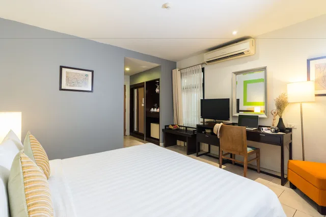 Urban, Plus, Hotel De Bangkok 12/18