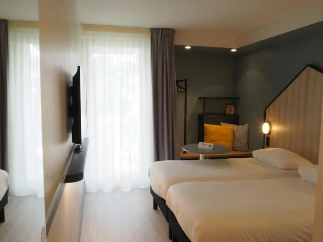 غرفة عائلية بسرير مزدوج مع أريكة، Ibis Styles Arcachon Gujan-Mestras 1/7