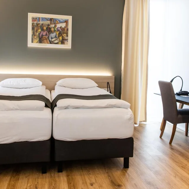 غرفة ديلوكس بسرير مزدوج، Hotel South Coast 4/9
