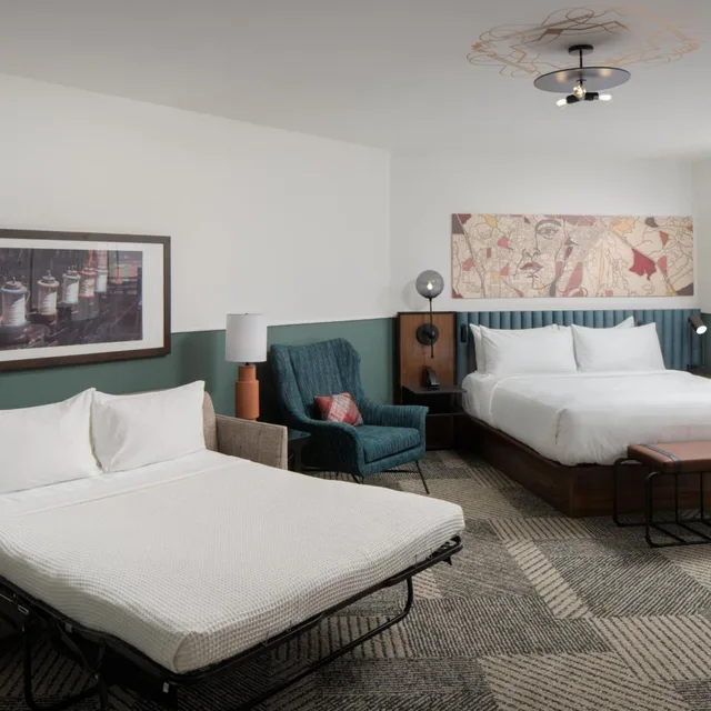 جناح استوديو كبير بسرير كينج مع أريكة، Hotel Forty Five, Macon, a Tribute Portfolio Hotel 1/3