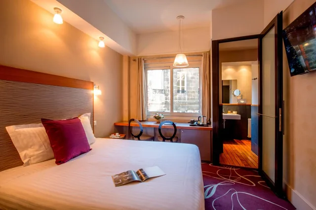 غرفة سوبيريور مفردة بإطلالة، HOTEL DE NORMANDIE 1/4