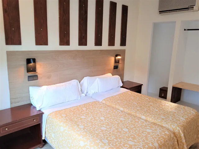 غرفة بسريرين منفصلين بشرفة، Hotel 153 5/7
