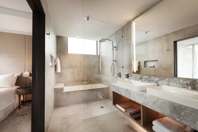جناح كلوب بسرير كينج بإطلالة على المدينة بشرفة، The Westin Brisbane 3/4