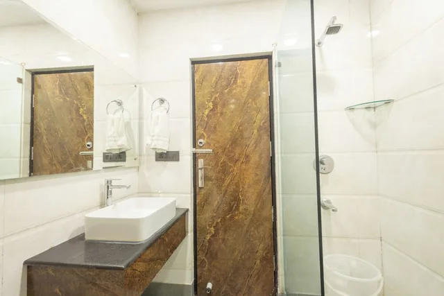 HOTEL COSMO، Karol Bagh، دلهي 54/55
