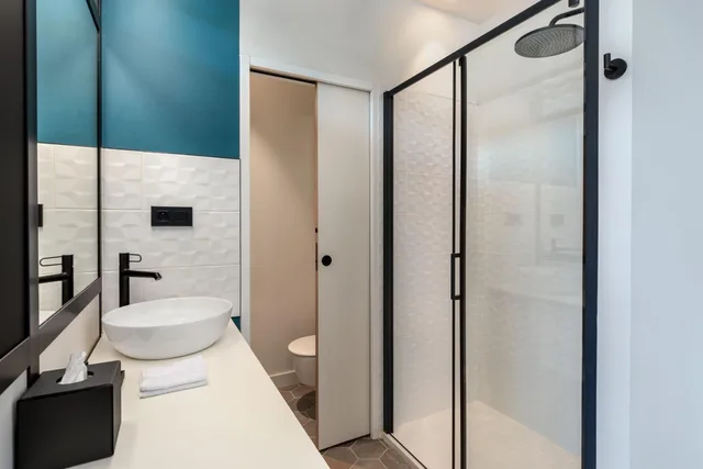 Aloft, Suite, King Bed, City View, Sofa، Aloft Hotel Dijon By Marriott 6/6