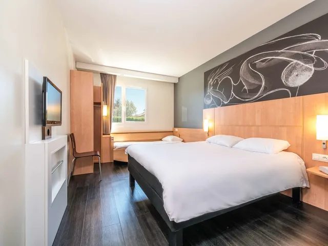 غرفة قياسية بسرير مزدوج، Ibis Issoire 2/10