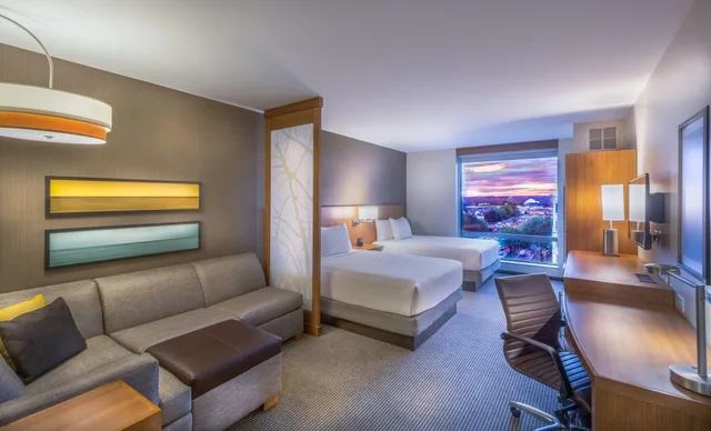 Standard, Multiple Beds, High Floor، HYATT PLACE WASHINGTON DC/NATIONAL MALL 2/5