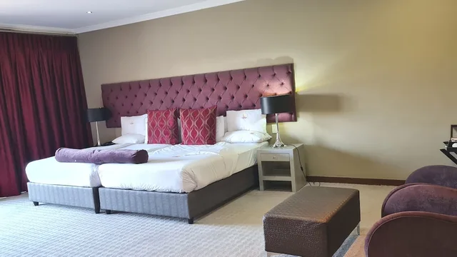 Deluxe, 2 King Beds, Lake View, St Andrews Signature Hotel Spa 9/10