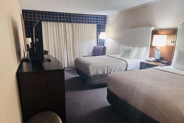 غرفة قياسية بسرير مزدوج، Quality Inn Horseheads 5/6