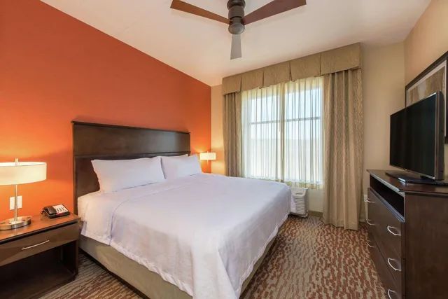 Studio, King Bed, Sofa, Accessible, Homewood Suites By Hilton Boston Marlborough 2/4