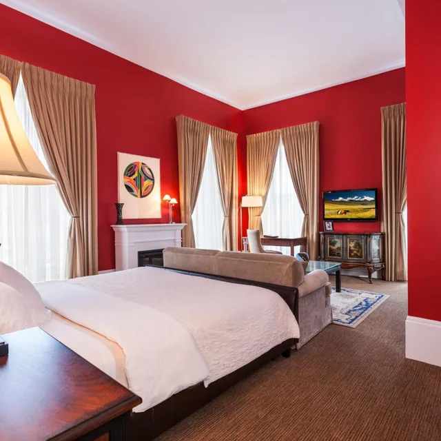جناح تنفيذي بسرير كينج، LHotel Montreal 1/8