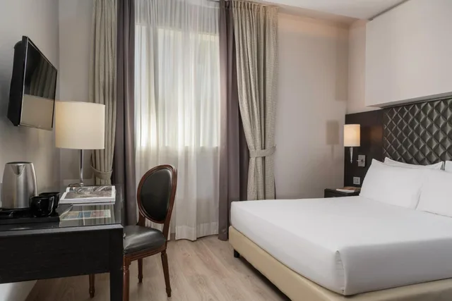 غرفة ديلوكس بسرير كوين بشرفة، Just Hotel Lomazzo Fiera 3/9
