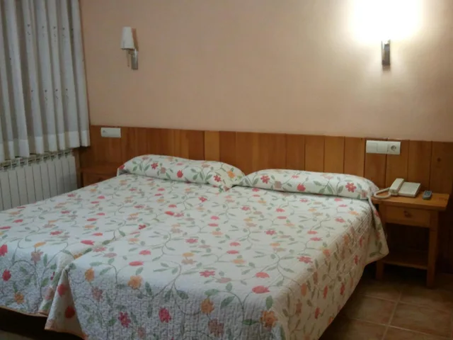 Family, Shared Bathroom, El Pilar 3/6